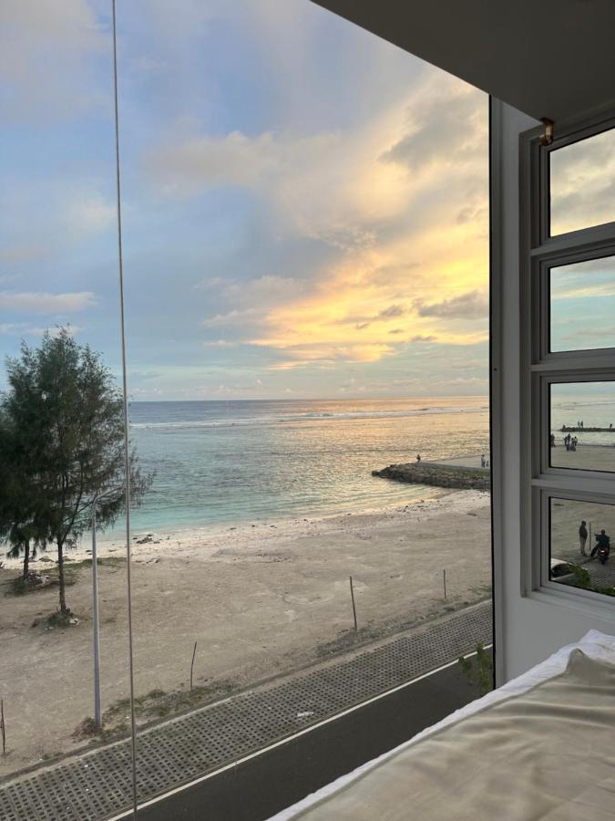 Lazzlla Beach Front Apartments Хулхумале Екстериор снимка